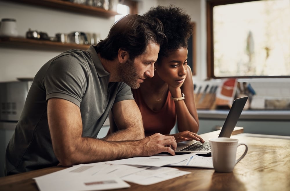 the couple reading about the HSA deadlines for 2024